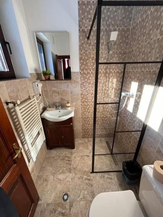 Cabana Izvoarele Doftanei Trăisteni Zewnętrze zdjęcie